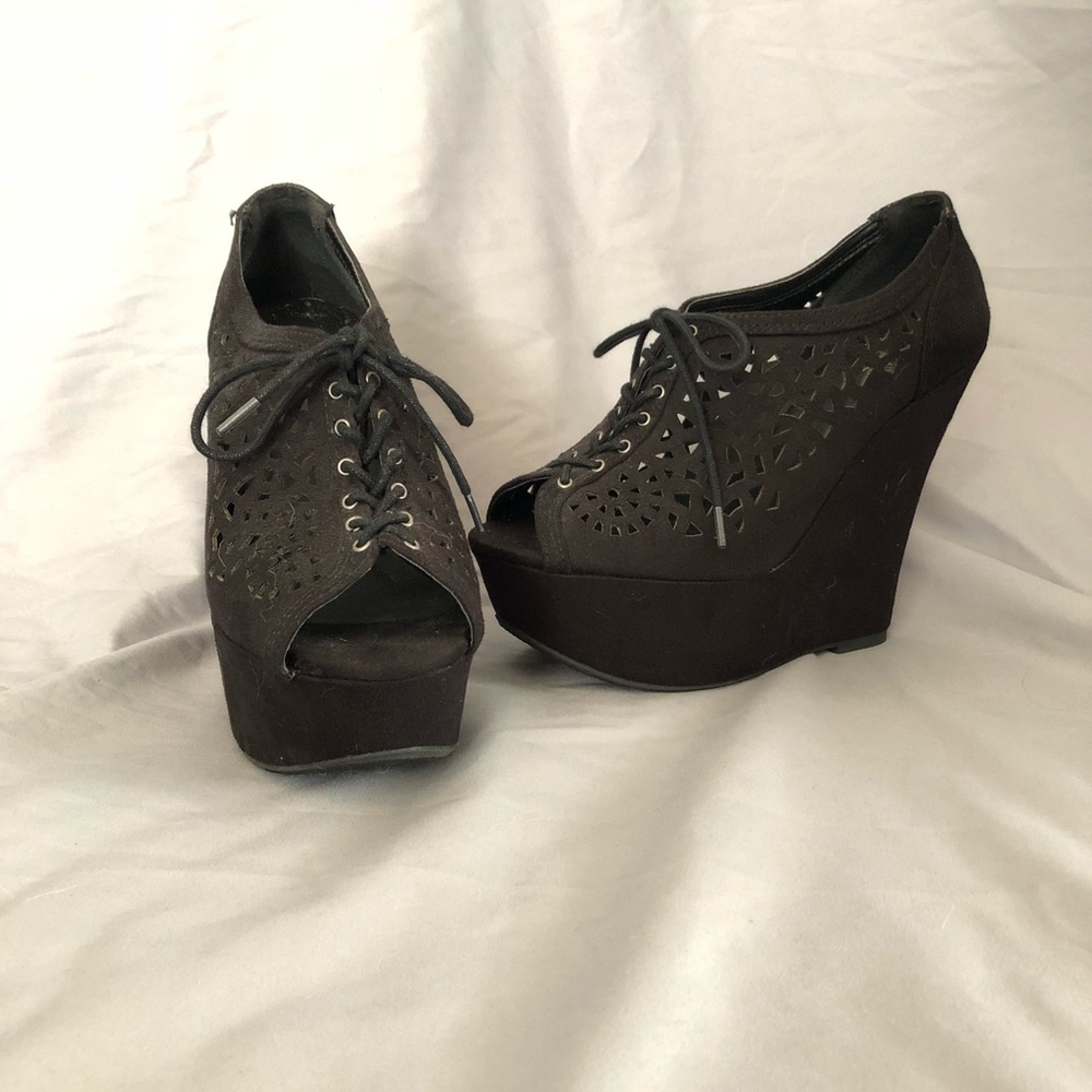 Black lace up heels
